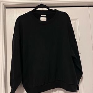 American Eagle Black Crewneck Sweater